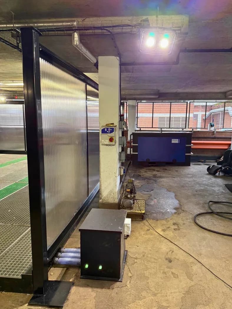 Multi-Story Jet Wash Screen Installation photo 2