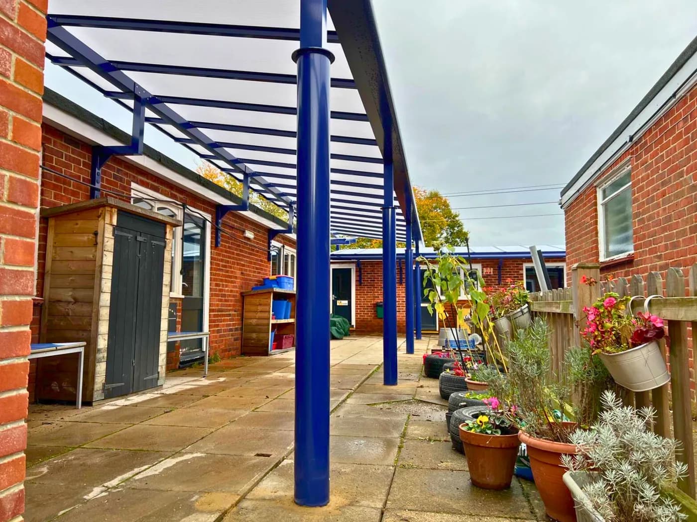 West Hill Park School